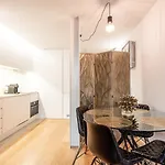 Guestready - Baixa Collection Building